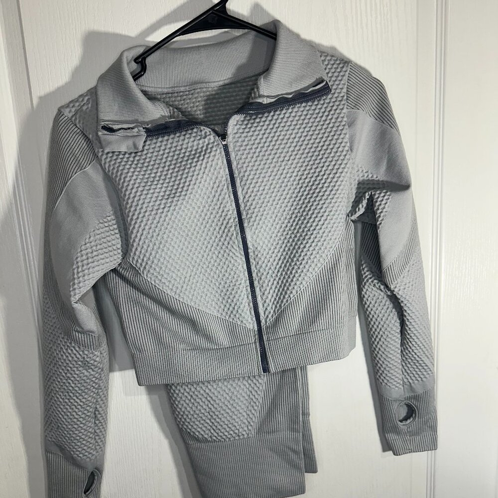 2 Piece Gym/Workout Fit Jacket/Pants